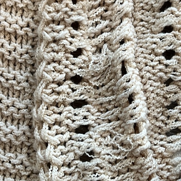 Universal Thread Sweater - Picture 10 of 10